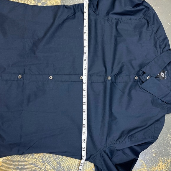 H&M Easy Iron Button Down Shirt XL Navy Blue Dress Date Night - Picture 4 of 6